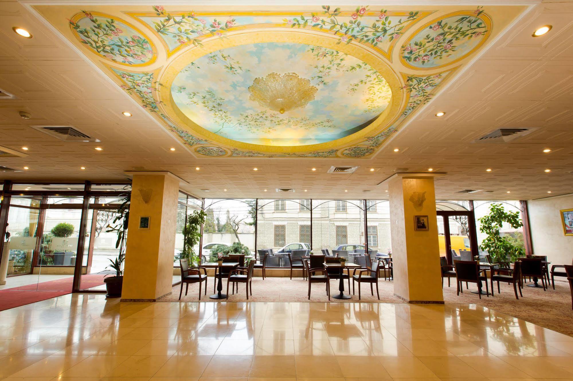Hotel Opera Plaza Kluż-Napoka Zewnętrze zdjęcie