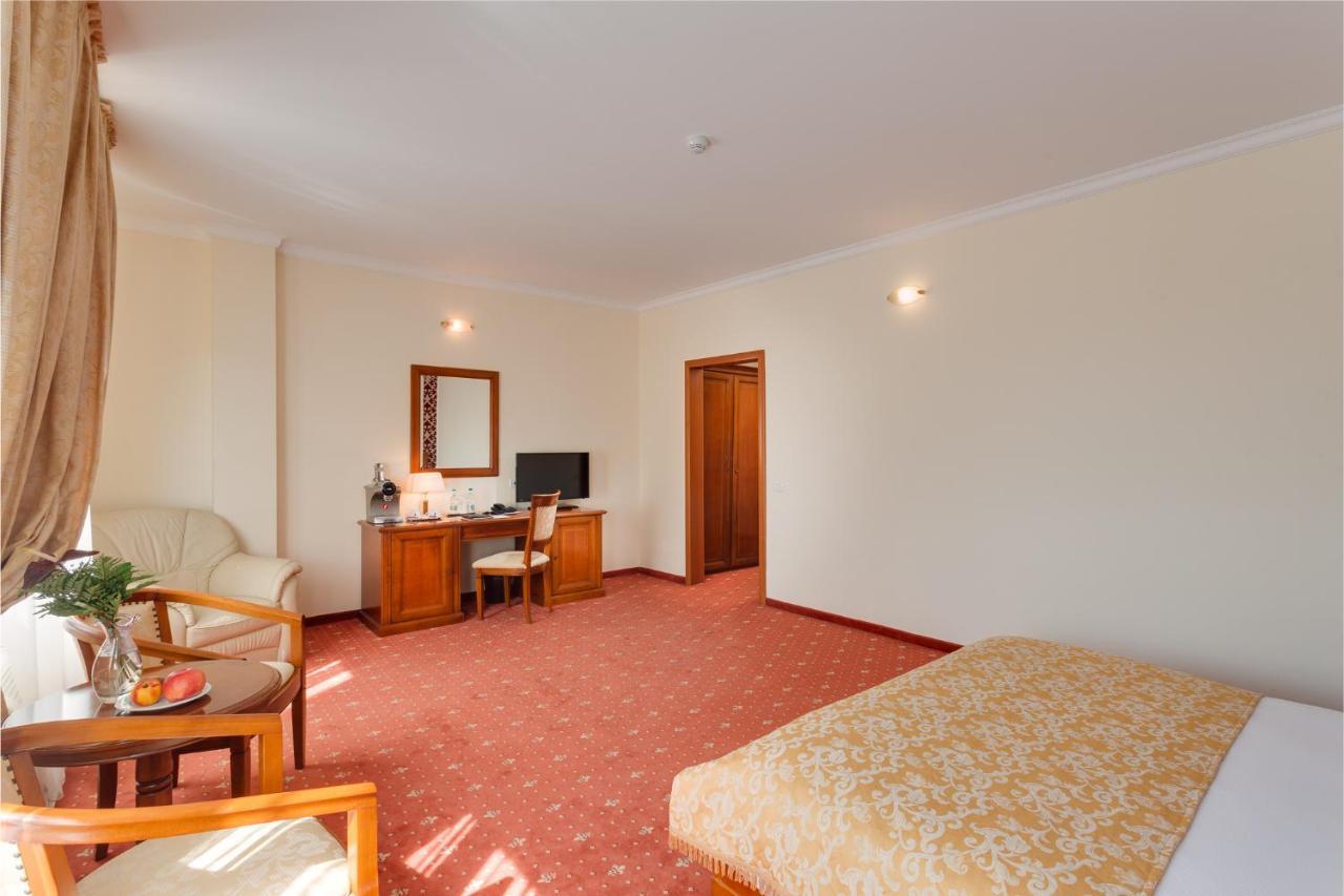 Hotel Opera Plaza Kluż-Napoka Zewnętrze zdjęcie