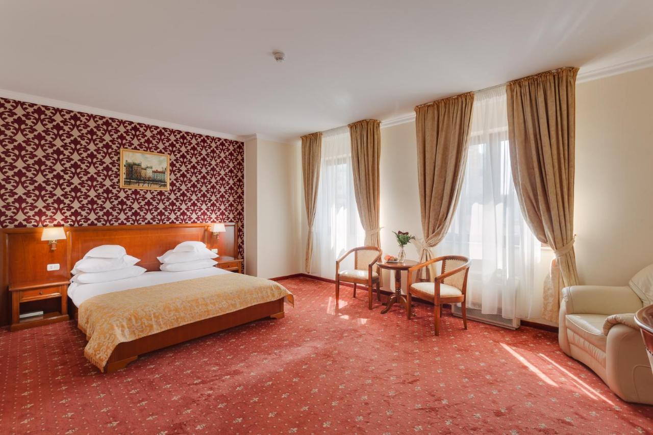 Hotel Opera Plaza Kluż-Napoka Zewnętrze zdjęcie